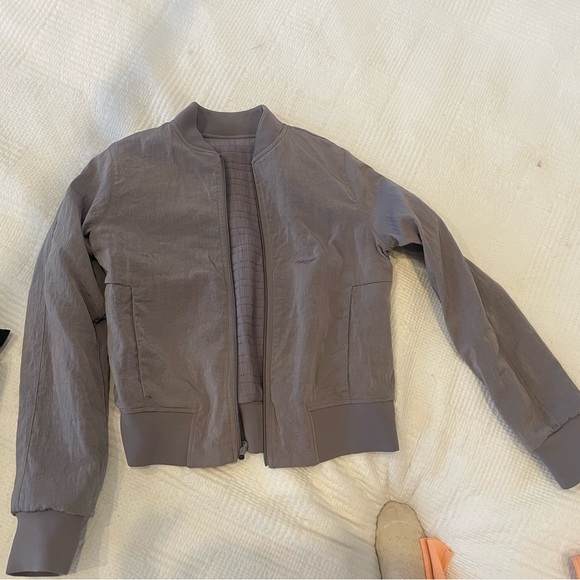 Lulu Lemon reversible jacket- purple - Picture 4 of 6